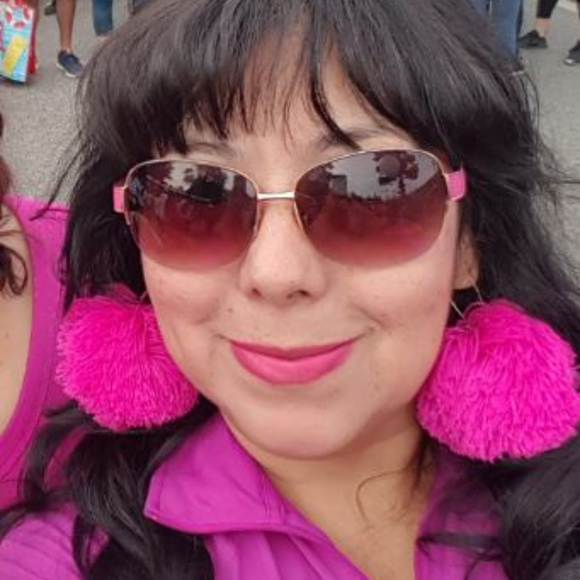 Meet your Posher, Becky - Picture 1 of 1